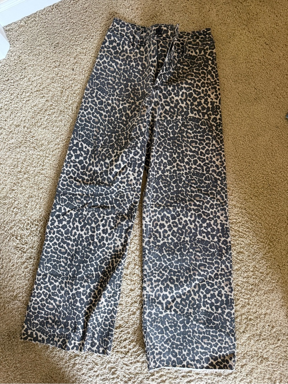 miou muse straight wide leg cheetah jeans